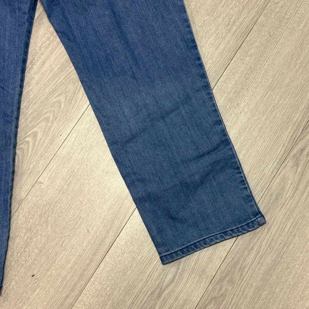 Gloria Vanderbilt Amanda NWT Size 16 Short Women’s‎ Jeans